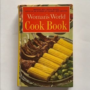Vintage 1961 Woman's World Cookbook